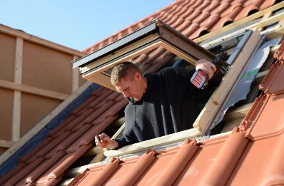 Pose de fenêtres de toit Velux au Mont-Dieu